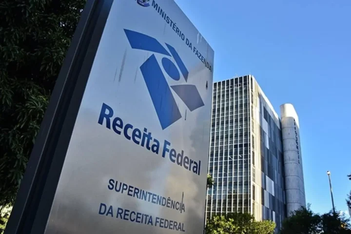 Concurso Receita Federal 2026: 22 mil vagas em negociação avançada